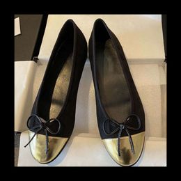 Moda Casual Zapatos de diseñador Mujer Caminando con cordones Naranja Caqui Negro Óptico Zapato blanco Zapatillas de deporte de calidad superior Mujer Alpargata Cuero genuino Luxe