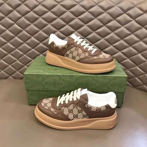 Chaussures de loisirs de mode Hommes Femmes Tendance Screener Baskets de course Italie Populaire Low Top Marron Bleu Rose Plateformes en cuir de veau Designer Campus Tennis Formateurs Box EU 35-46