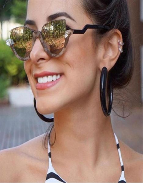 Fashion Cat Eye Mirror Gafas de sol para mujeres Diseñador de marca Vintage Cateye Luxury Crystal Gafas de lentes de gradiente Femenina Femenina Cames6793008