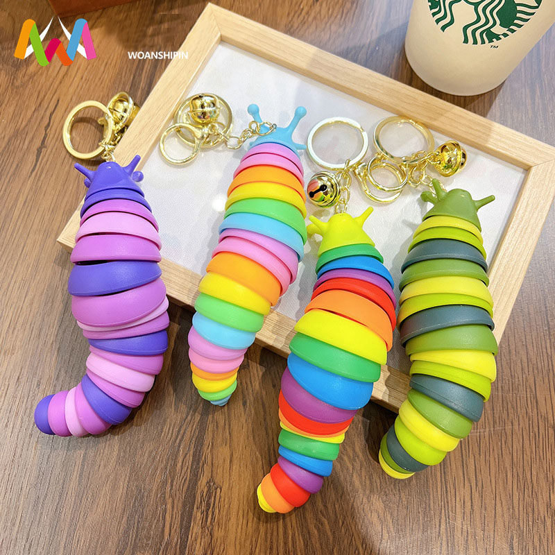 Keychain Nasal Slug 3D Articulated Telescopic Caterpillar Toys for Children and Adults Exercise Wrist Strength and Stress Relief Toys