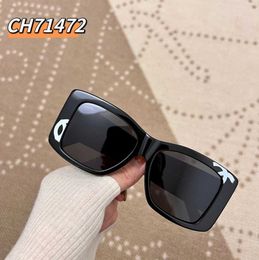 Mode CH top lunettes de soleil nouvelle monture généreuse avec une sensation haut de gamme CH71472 lunettes pour femmes lumière polarisée d'été avec boîte d'origine Version correcte de haute qualité