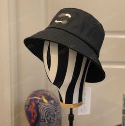 Mode chanells emmer hoed dames heren honkbal caps beanie casquettes zwarte visser emmers hoeden zomers lente wijd riem kanaal hoeden kk1