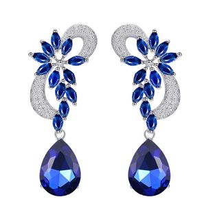 Mode Charm Bloem Blad Designer Earring Vrouw Lange Sieraden Wit AAA Cubic Zirconia Verzilverd Zuid-Amerikaanse Koper Diamant Oorbellen voor Vrouwen Vriend Gift