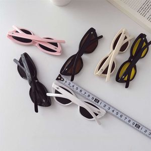 Fashion Children's Cat's Eye Sungasse Brand Designer Retro Boys Filles Girls Eyeglass Migne Baby Shade Eyewear Kids Sun Grasses UV400