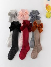 Fashion Children chaussettes avec de Bows Baby Girls High Sock Cotton Coton Toddlers Softs Long Choques pour enfants Princesse Sock 1878 Z22854132