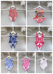 Fashion Children Totem Imprimé en une seule pièce de maillot de bain Baby Kids Kids Letter Vest Bathing Costume Ins Girls Holiday Spa Spa Beach Swimming S1177
