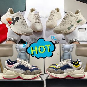 Luxury Rhyton Sneakers Designer Chaussures Hommes Femmes Plateforme Shoe Chaunky Le cuir interlock imprimé vintage Logo Mouse Bouche imprimée Masse Mentide Old Dad Trainers