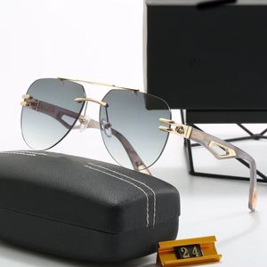 Lunettes de soleil de danse classiques pour hommes et femmes, verres de soleil de luxe surdimensionnés, monture PC, lunettes de soleil habillées LED 24