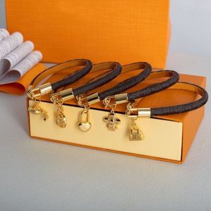 Bracelet en cuir de styliste de marque marron plat classique à la mode pour femmes et hommes, tête de verrouillage en métal, Bracelets porte-bonheur, boucles d'oreilles, costume