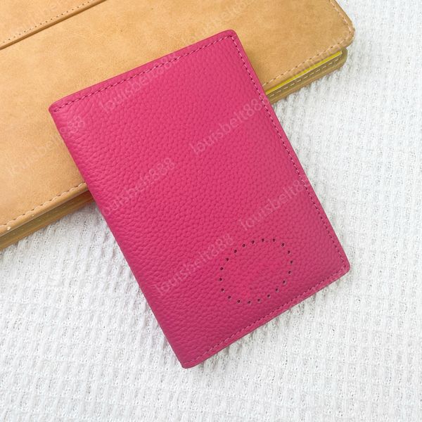 Fashion Classic French Brand Designer Passport Wallet de cuero de alta calidad Men de lujo Tarjeta de portavasos para mujeres Purso 4 tragamonedas de tarjetas 1 ranura de pasaporte 10 colores