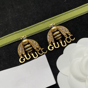 Mode klassieke S925 Gouden Stud Oorbellen Bee Oorbellen Stud Glamour damesmode bijenstijl cadeau-sieraden