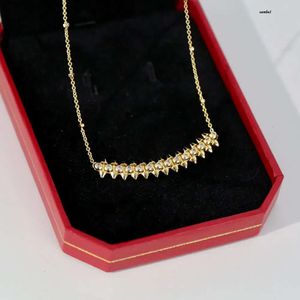Collier avec pendentif de la série Clash, Style classique à la mode, pour hommes et femmes, pointe de saule, plaqué or, bijoux de qualité supérieure, cadeau