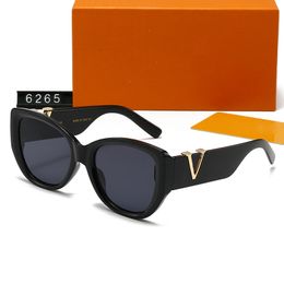 Gafas de sol clásicas de moda para hombres y mujeres Marco de metal cuadrado dorado UV400 Gafas de sol de actitud de estilo vintage para hombre Protección Gafas de diseñador con caja