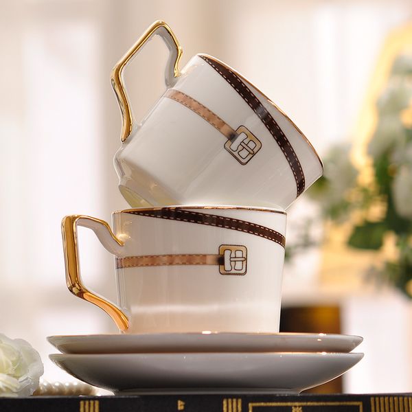 Fashion Classics Cross-Border Coffee Set Set European Home Modern Modern Tea Set British Afternoon Tea Decoration Creative Decoration Single tasse et Saucer