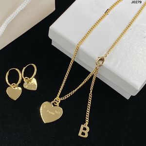 Mode Classiques Amoureux chaîne Colliers Bracelet Coeur B lettre pendentif designer femmes Hommes collier boucles d'oreilles ensembles BBS2 --05