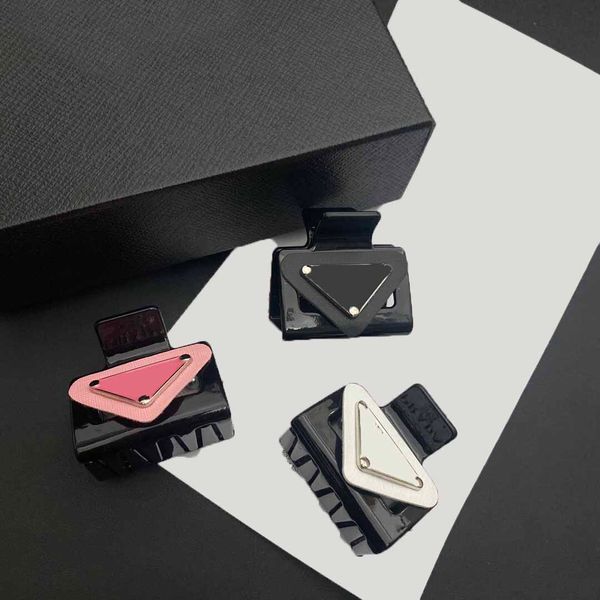 Fashion Claw Clip Clamps Luxury Womens Designer Hair For Ladies Girls Brand LETTRE TRIANGLE INVERTED DESIGN