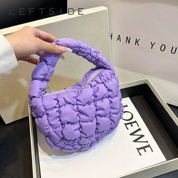 Sac à bandoulière matelassé en tissu de mode pour femmes Designer doux plissé nuage petit sac à main et sacs à main légers 240111