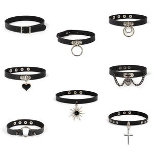 Mode cosplay Harajuku Punk Rock Gothique Choker colliers Sexy PU En Cuir Coeur Rond Spike Collier Sautoirs Collier Corps Accessoires