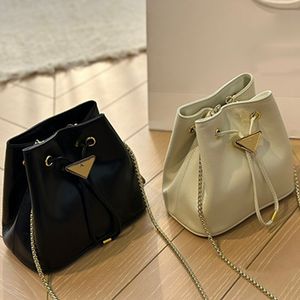 Mode Koeienhuid lederen mini-etui Emmer met trekkoord Zakken Luxe Designer Lady Crossbody Chains Bags Hoge kwaliteit schoudertassen Maten 19 * 16,5 cm