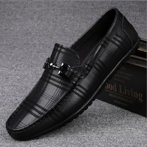 Mode krokodil patroon kwaliteit loafers mannen slip-on lederen kantoor Britse stijl plat rijschoenen mocassins