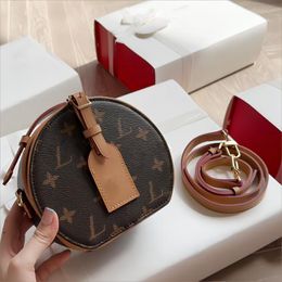 Sac de concepteur de sacs de sac circulaire vintage Sac à épaule en cuir authentique sac à main pour femme avec marque d'embrayage de marque