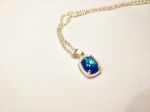 Collier pendentif carré en opale bleue cristal, en alliage d'argent, jolis bijoux de mariage, joli cadeau de fiançailles élégant