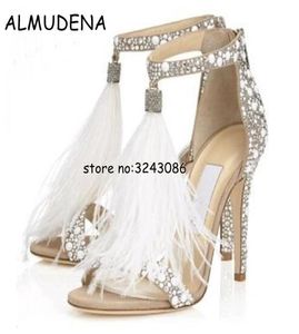 Mode kristal verfraaide witte hoge hiel sandalen met veren franje strass bruid bruidsschoenen voor dames2685581