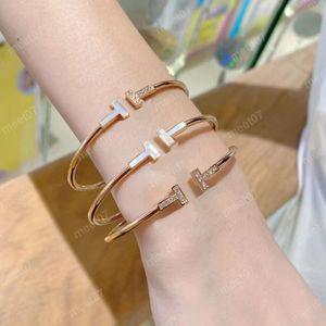 Mode Manchet Hot Designer Bangle Armband Eenvoudige Klassieke Open Bangle Uitgebreide Hoge Kwaliteit Armbanden Gift Sieraden