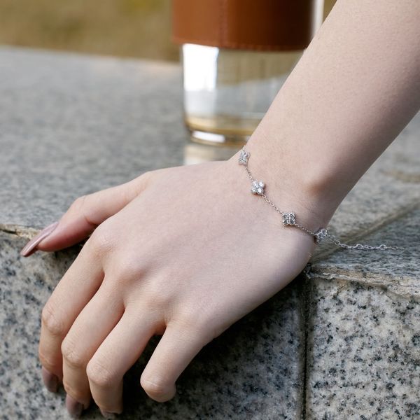 Bijoux personnalisés en ligne, bracelet en argent véritable 925 à quatre feuilles en zircon, cadeaux de remise de diplôme pour elle