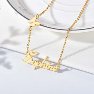 Mode aangepaste roestvrijstalen naam ketting met vlinder voor vrouwen gepersonaliseerde brief gouden choker gift