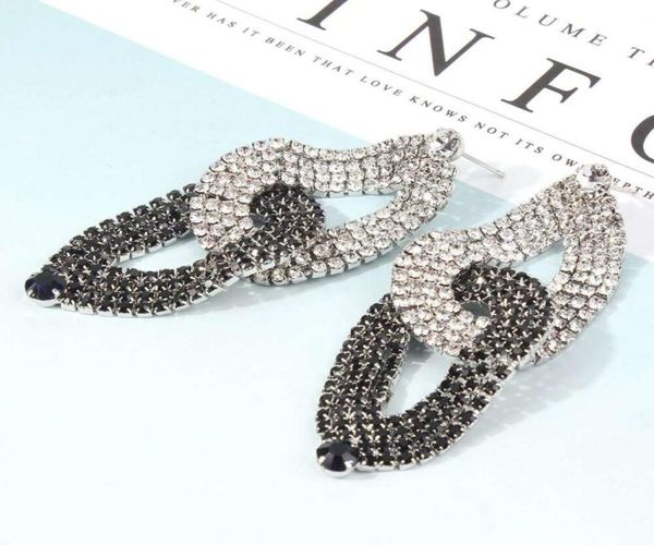 Boucles d'oreilles pendantes à la mode pour femmes, anneau suspendu noir et blanc, lustre en diamant, gouttes d'oreilles, bijoux de luxe de la mode occidentale 5570326