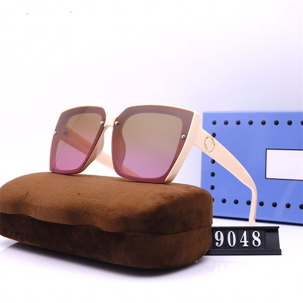 Gafas de sol decorativas de moda Gafas con caja para hombres y mujeres Gafas de montar versátiles antirreflectantes completas Gafas de sol de diseñador