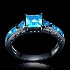 Fashion Desgin Ring Big Sky Blue Stone Rings pour femmes bijoux Gift de fiançailles de mariage incorporée STO 184
