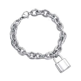 Bracelets de charme de conception de mode en acier inoxydable petit pendentif de serrure accessoires polyvalents en acier au titane Bracelet pendentif de serrure de couple personnalisé accès à la mode