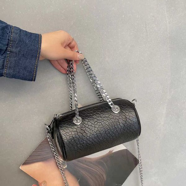 Bolso tipo almohada con cadena clásico de alta calidad para mujer, bolso cruzado inclinado para llevar a mano, diseño a la moda, 012424a