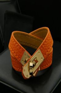 Modeontwerp van PU Identification Lederen armbanden Boerbakken voor vrouwen Men Vele kleuren Titanium stalen Bangles Sieraden Gholesa9356339