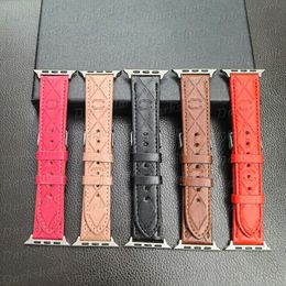 Fashion Design Stracles intelligentes pour Apple 38 mm 40mm 41 mm 42 mm 44 mm 45 mm 49 mm Bracelet Bracelet Bande de bracelet