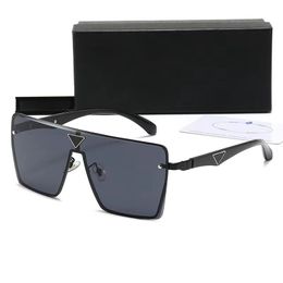 Gafas de sol de metal con etiqueta triangular de diseño de moda para hombres y mujeres, gafas de sol informales con protección UV para exteriores