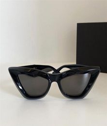 Diseñador de moda 1101 Gafas de sol para mujer Noble y encantador marco pequeño Gafas de ojo de gato Estilo de tendencia vanguardista de calidad superior AntiUlt5747843