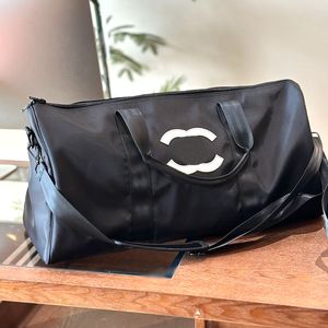 Mode designer tas mode unisex grote capaciteit maat 55 cm middeleeuwse reiszak handheld crossbody tas