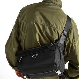 Sac de créateur de mode Hommes de haute qualité Sa Un trajet bien avec un sac tactique premium imbattable taille 40X20cm sac à bandoulière sac de poitrine