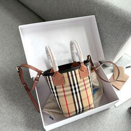 Fashion Designer tas Hoge kwaliteit super klassieke mooie kleine geruite emmer mand size11X20X18 tas Hand-held crossbody tas