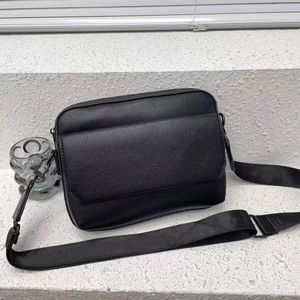 Sac de créateur de mode pochette pour hommes en cuir noir sac à bandoulière de grande capacité sac à bandoulière de haute qualité 22Bay