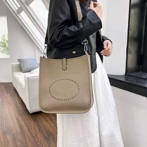 Sacs de créateurs de mode Errer la mode Sacs à main pour hommes pour femmes évider le portefeuille de designer de luxe fourre-tout sac à main épaule sacs à bandoulière