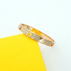 Modeontwerper bangle armband voor vrouwen volledige diamant gouden letters armbanden geschenken dames luxe liefdesarmbanden sieraden