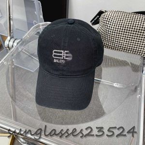 Designer de mode Casquette de baseball Automne Hiver Incrusté Strass Lettres casquette Couple Sports de Plein Air Voyage Ball Caps Chapeau Noir