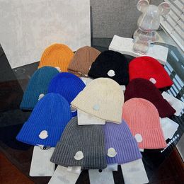 Bonnet de styliste d'hiver tricoté MONCLR pour hommes et femmes, casquette italienne à la mode, chapeau chaud, mode pour hommes, casquette en laine extensible, chapeaux pour hommes et femmes