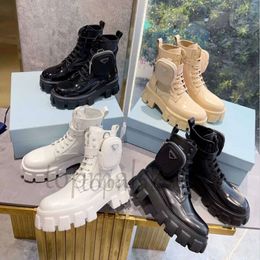 Botas de diseñador de moda zapatos para mujer botín bolsillo botas negras boodels inspirado vaquero blanco chelsea bota ada mujeres Pr zapatos C1016