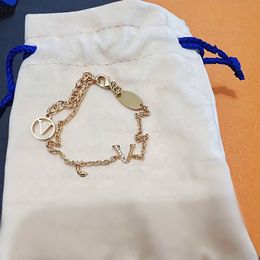 Mode Designer Armband Ketting voor Mens Vrouwen Volledige Diamant Gouden Letters Armbanden Ketting Geschenken Womens Luxe Love Armbanden Sieraden