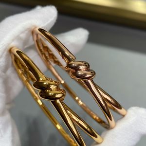 Bracereur de mode Bracelet Classic Knot pour femmes Sterling Silver Luxury Accessoires Designer Jewelry Gift
